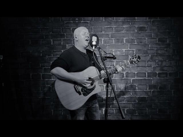 The Chain - Paul Mahon (Acoustic Cover)