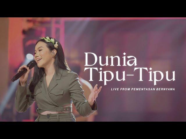 Yura Yunita - Dunia Tipu-Tipu (Live from Pementasan Bernyawa)