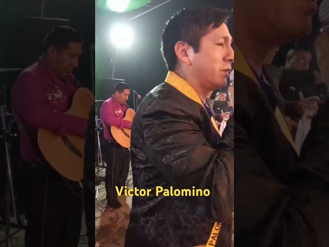 victor Palomino con la gente  de Paucara  Huancavelica