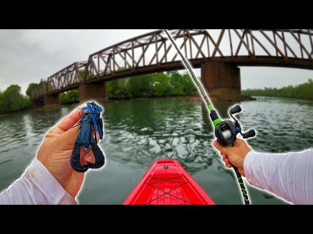 Fishing w/ BIG JIGS For AGGRESSIVE Bass! (Urban River Fishing)