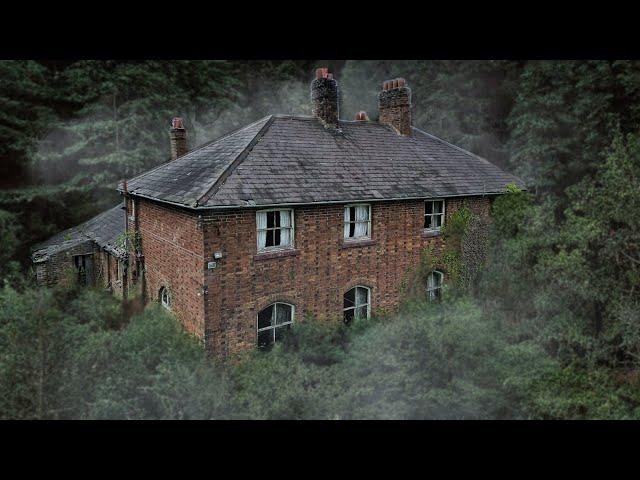 Terrifying Haunted Abandoned House Deep In The Woods - Too Scary For Anyone To Live In!