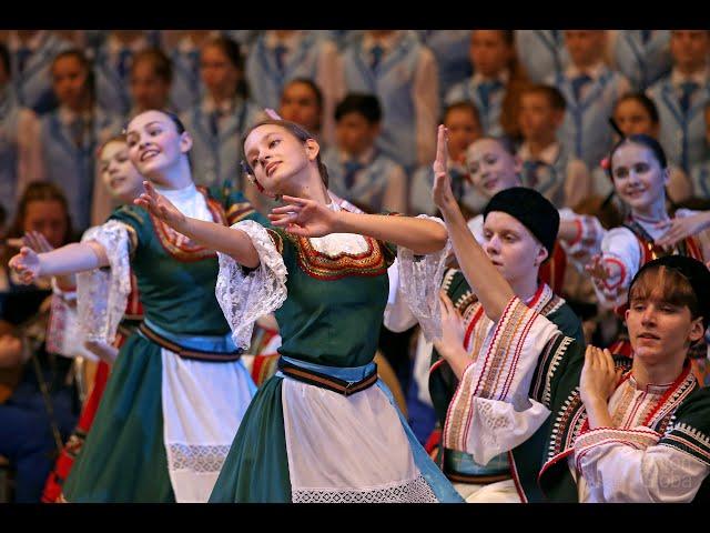 "Хоро", Ансамбль Локтева. "Khoro", Loktev Ensemble.