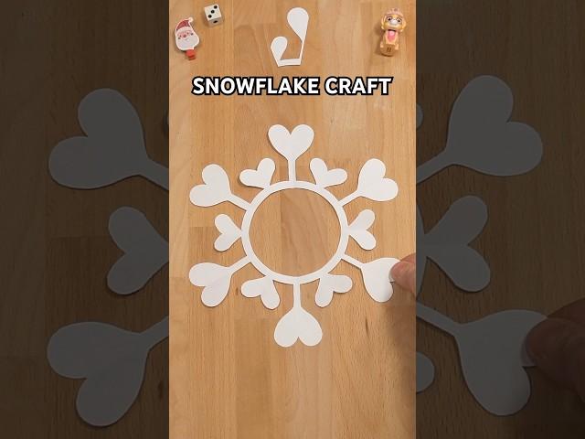 DIY CAPTIVATING SNOWFLAKE CRAFT | CHRISTMAS CRAFTS INCL ART