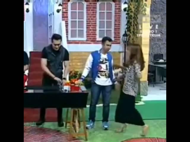 Raffi dan Ayu Gimik Sebagai Kaka Adek yang Akur