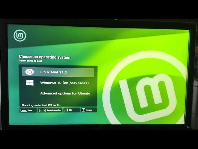 Custom theme GRUB boot menu Linux Mint - Windows 10