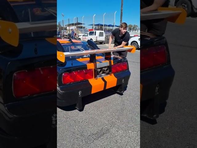 Ford Mustang V8 master cars, up close and loud