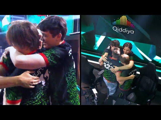 9Panda Players giving hug to Kiyotaka after an explosive Tinker game that Eliminates Aster