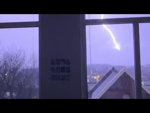 Repeating lightning strike