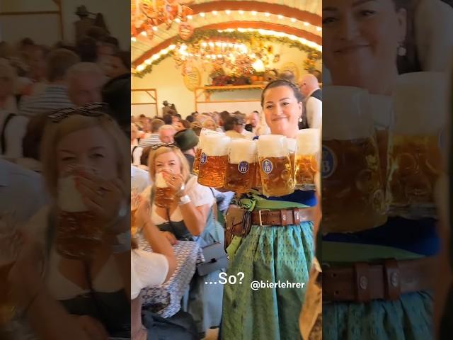 So wird serviert #bavarianbeerworldwide#hofbräu#oktoberfest#bierlehrer#wiesn#maß#schaumige#gaudi