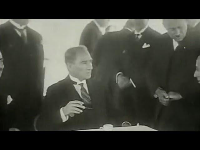 Atatürk'ün Sevdiği Şarkılar - Bir Fırtına Tuttu Bizi