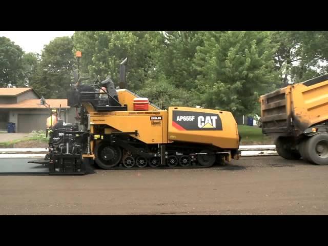 Operator Describes Benefits of Caterpillar AP655F Paver