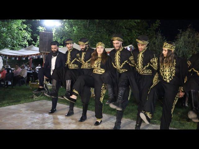 الفرقة الأقوى شراسة في العالم | جننت الملايين | الإمبراطور Amazing Lebanese dabkeh