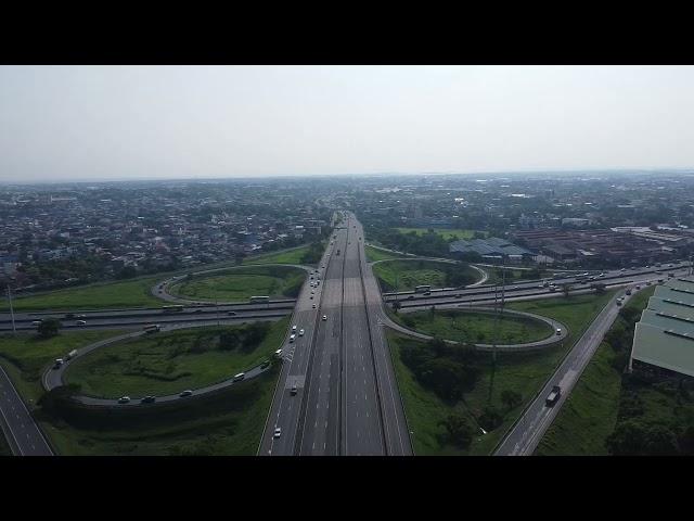 NLEX CLOVERLEAF