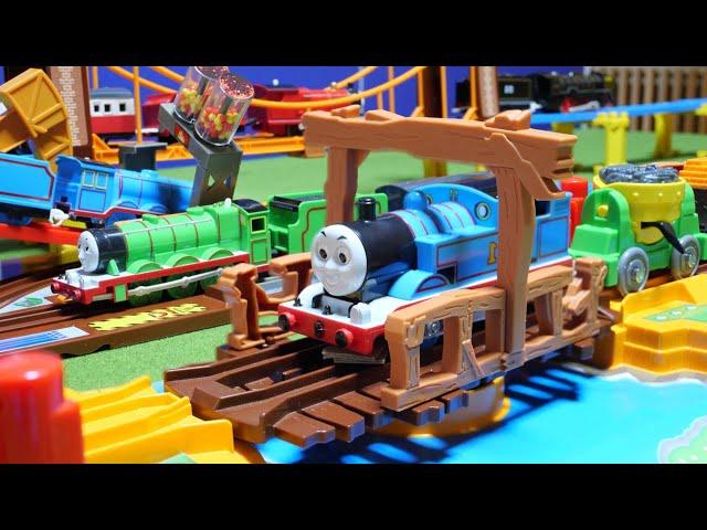 Thomas the Tank EnginePlarail Falling Rails & Swirling Bridge