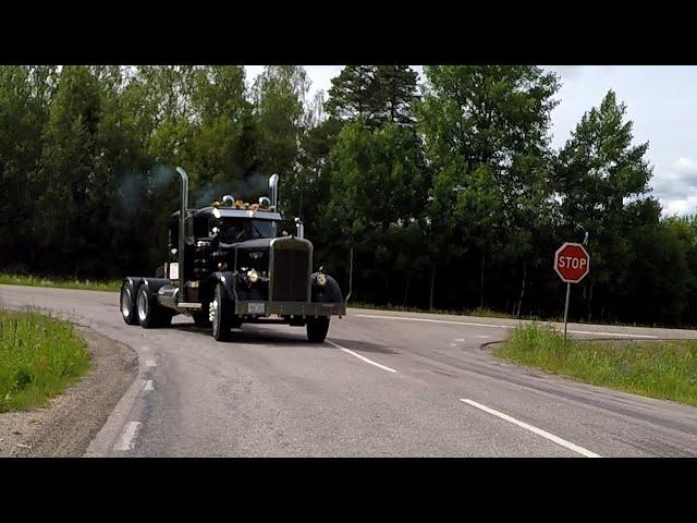 Kenworth On the Road