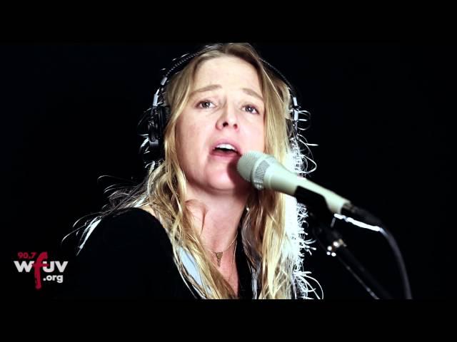 Lissie - "Ojai" (Live at WFUV)