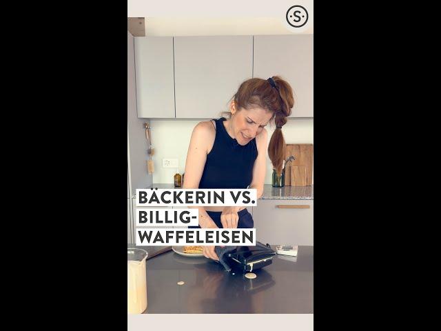 Bäckerin vs. stand-art Wafflemaker ZM-200