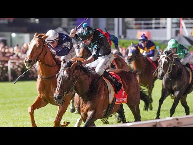 OKITA SOUSHI fended off SERPENTINE’s attack and won the Moonee Valley Gold Cup (G2)