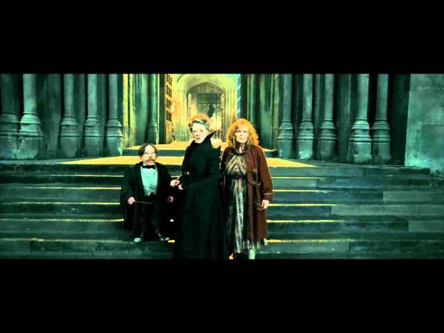 Harry Potter and the Deathly Hallows - Part 2 (Protecting Hogwarts Scene - HD)