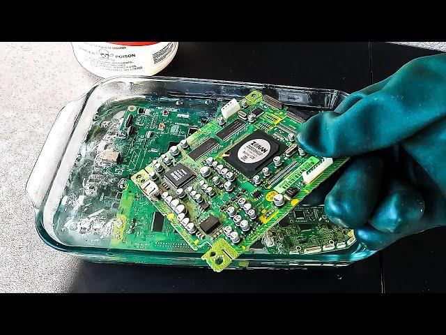 Desoldering PCBs with Hydrochloric Acid for Gold Recovery