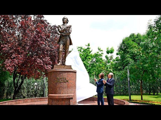 В Ташкенте состоялось открытие памятника артисту Узбекистана Батыру Закирову