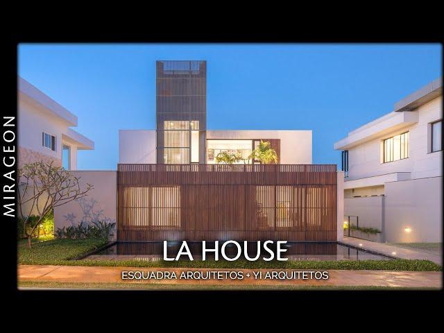 Like Boxes Stacked in Sync | LA House