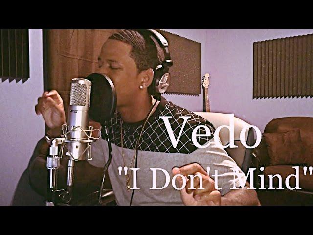 Usher - I Don't Mind "Cover" By @VedoTheSinger