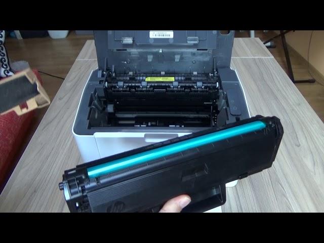 HP Laser 107a 107w - Replacing the Toner Cartridge W1106A