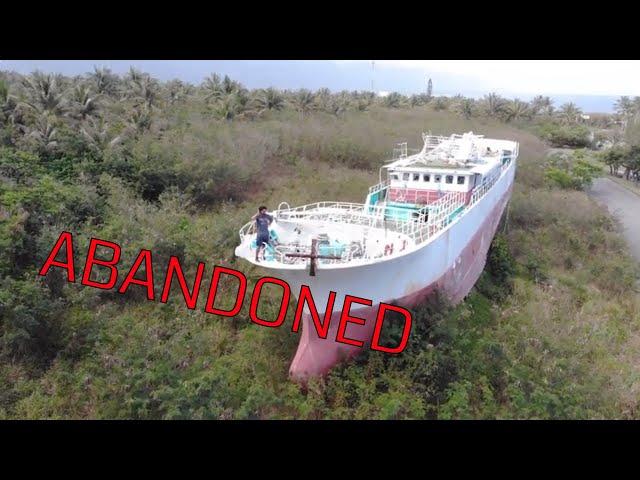 Exploring An Abandoned Ship