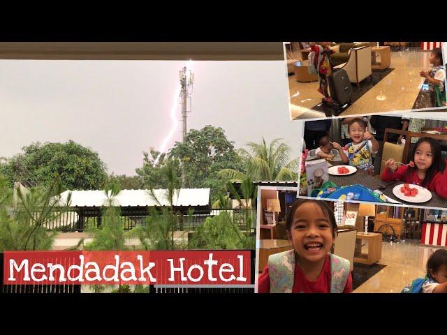 MENDADAK Hotel | Hujan Angin dan Petir Zara Cute Liburan bersama Keluarga | Staycation