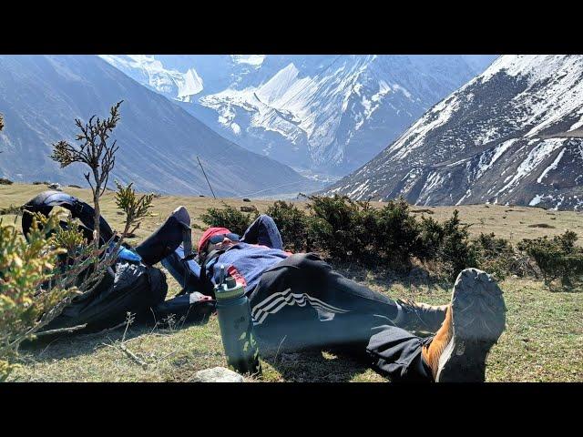 LARKE PASS Manaslu trekking 1/2