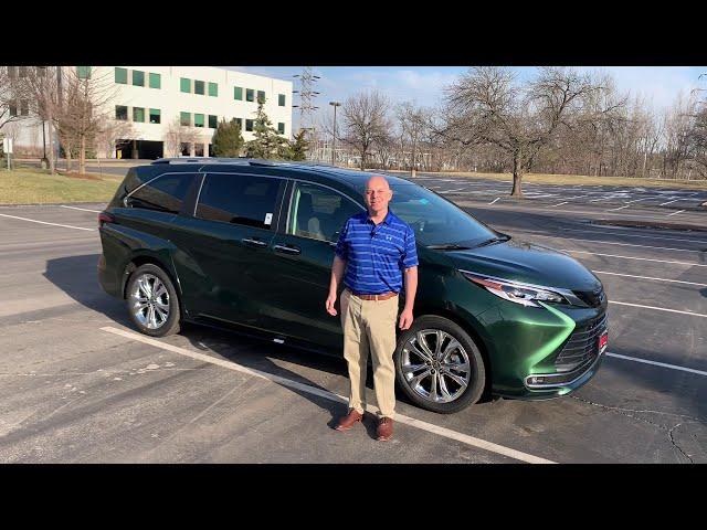 2021 Sienna Hybrid Limited Platinum Review.