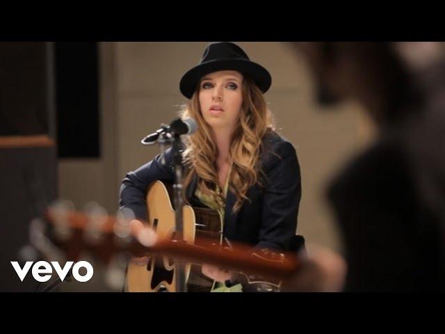 ZZ Ward - Criminal – Live In Studio With Freddie Gibbs