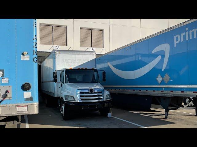 My First Amazon Load In A Non CDL Box Truck | Things Went Left Quick!