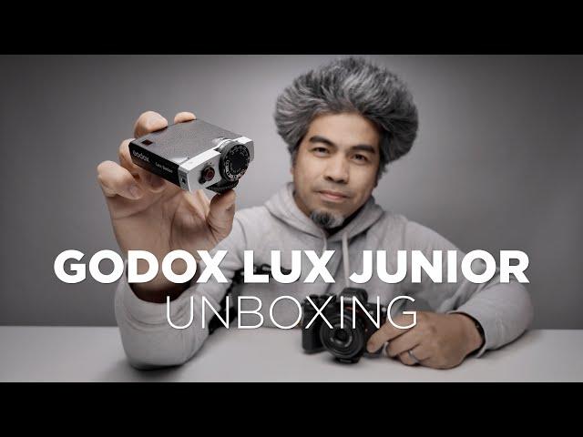 Godox Lux Junior Unboxing (This is such a COOL and CHEAP flash!)