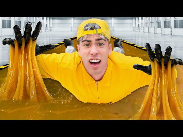 TRAPPED IN A GIANT GLUE TRAP !!