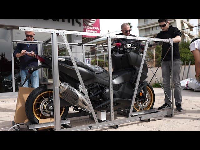 Unboxing amazing HONDA FORZA 750 new 2024 color