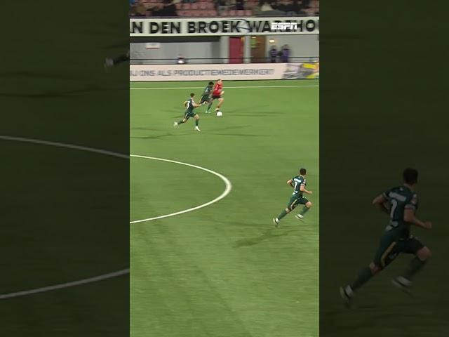  𝙒𝘼𝙏 een goal had dit kunnen zijn voor Joel Ideho... 