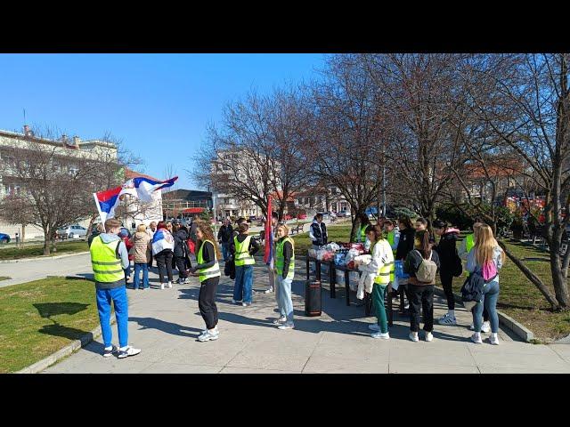 Ub, doček prosvetnih radnika koji pešače iz Zemuna do Čačka