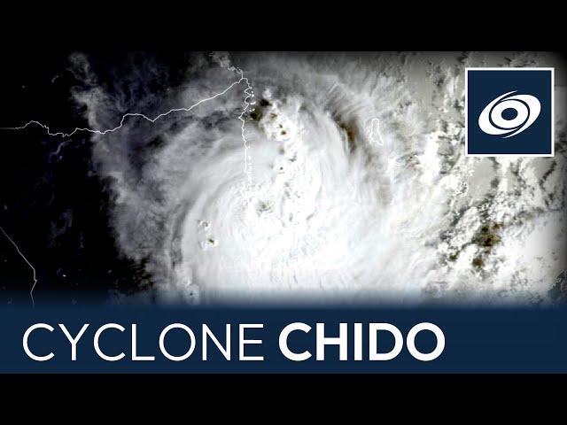 Cyclone Chido slams into Mozambique