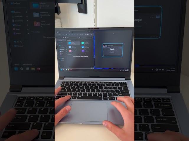 How to get a split screen on Windows. #windows #laptop #shorts #custom