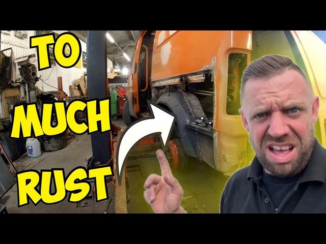 REBUILDING A WRECKED OLD FORD TRANSIT VAN Ep 2