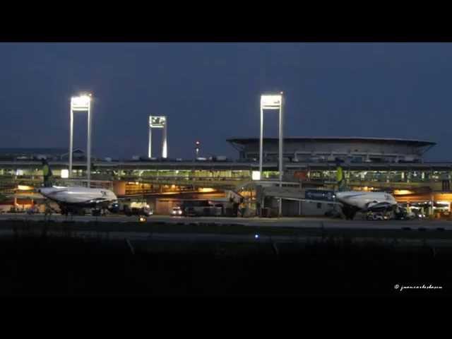 SPOTTING NOCTURNO aeropuerto de Santiago de Chile (SCL/SCEL)