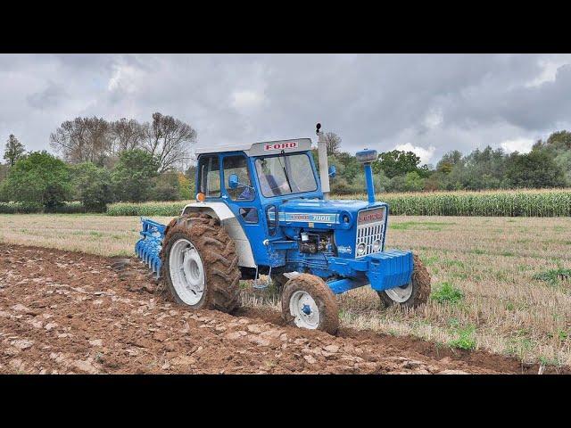 The iconic Ford 7000 // the fierce four cylinder TURBO (!)