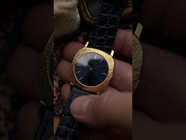 1980s bark finished Patek Philippe in 18k yellow gold. Have you ever seen this piece? #watches