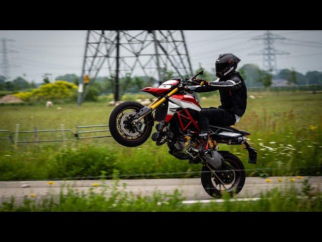 Learning how to wheelie a Ducati Hypermotard 950sp Part.1