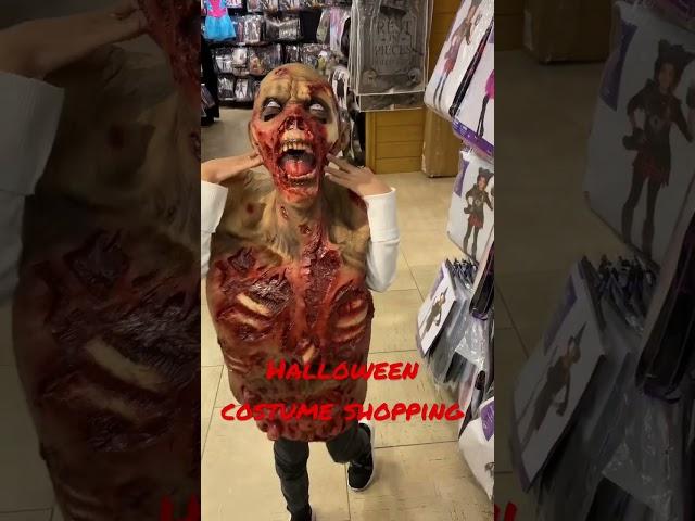 HALLOWEEN COSTUMES! #shorts #halloween #costumes #mask #scaryvideos #scary #viral #trending #creepy