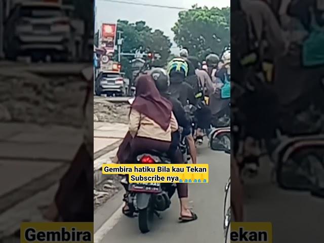 CEWEK SMP YG LAGI VIRAL DI TIK TOK#shorts Kang ojek menang banyak