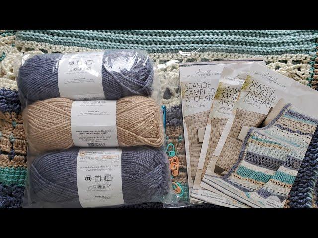 Finish // Review of Annie's Kit Clubs Seaside Striped Sampler Afghan // Crochet