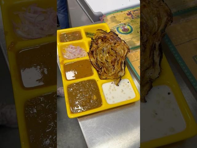 Office Ki Peeli Peeli Plate Nahi Yeha Hai Amritsari Kulcha Ki Plate | Crispy Kulcha At Delhi